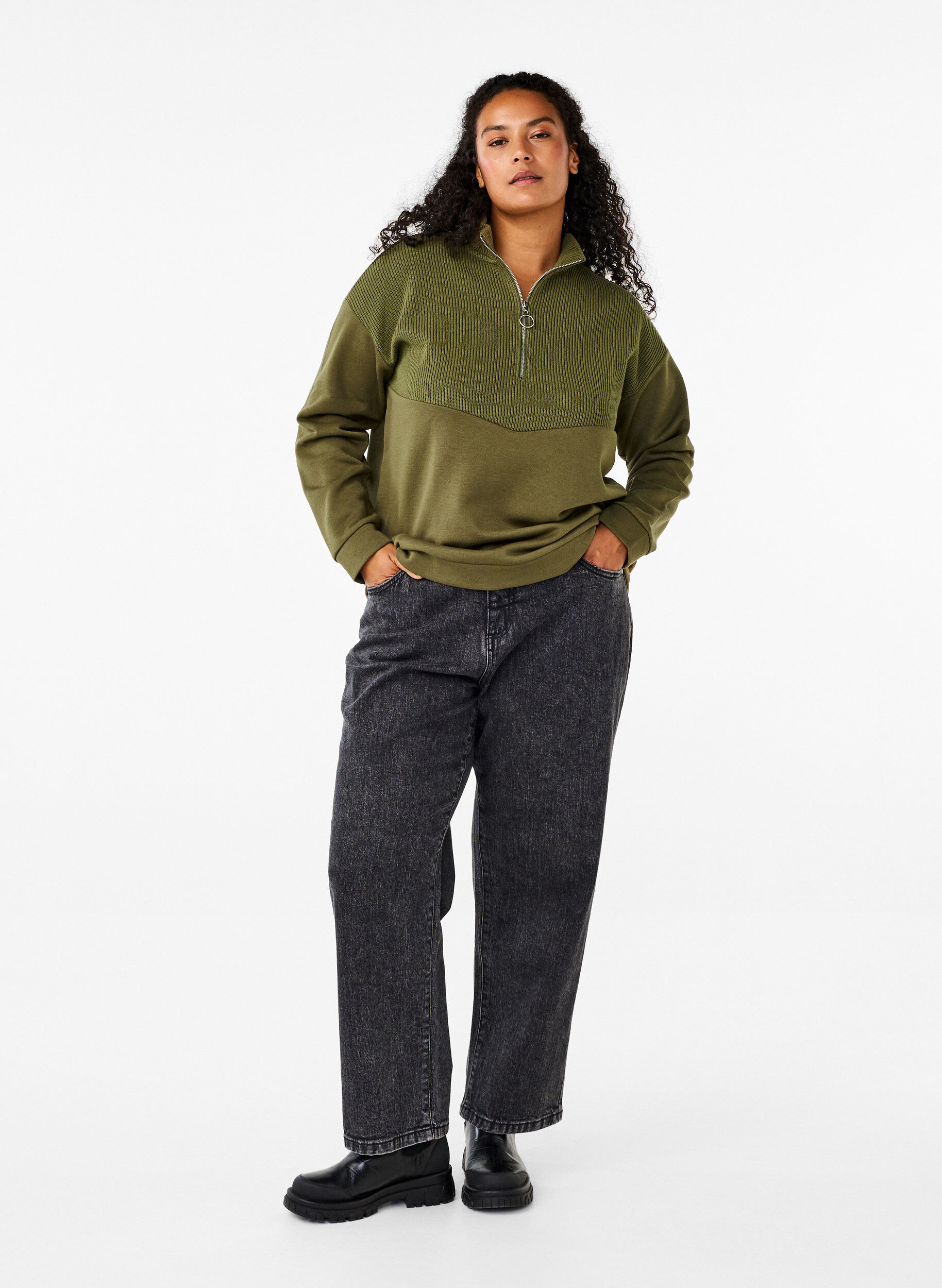 Zizzi Sweat-shirt en tricot avec fermeture &eacute;clair, Winter Moss, Model image number 2