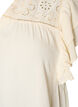 Tunique en broderie anglaise et manches &agrave; volants, Beige, Packshot image number 2