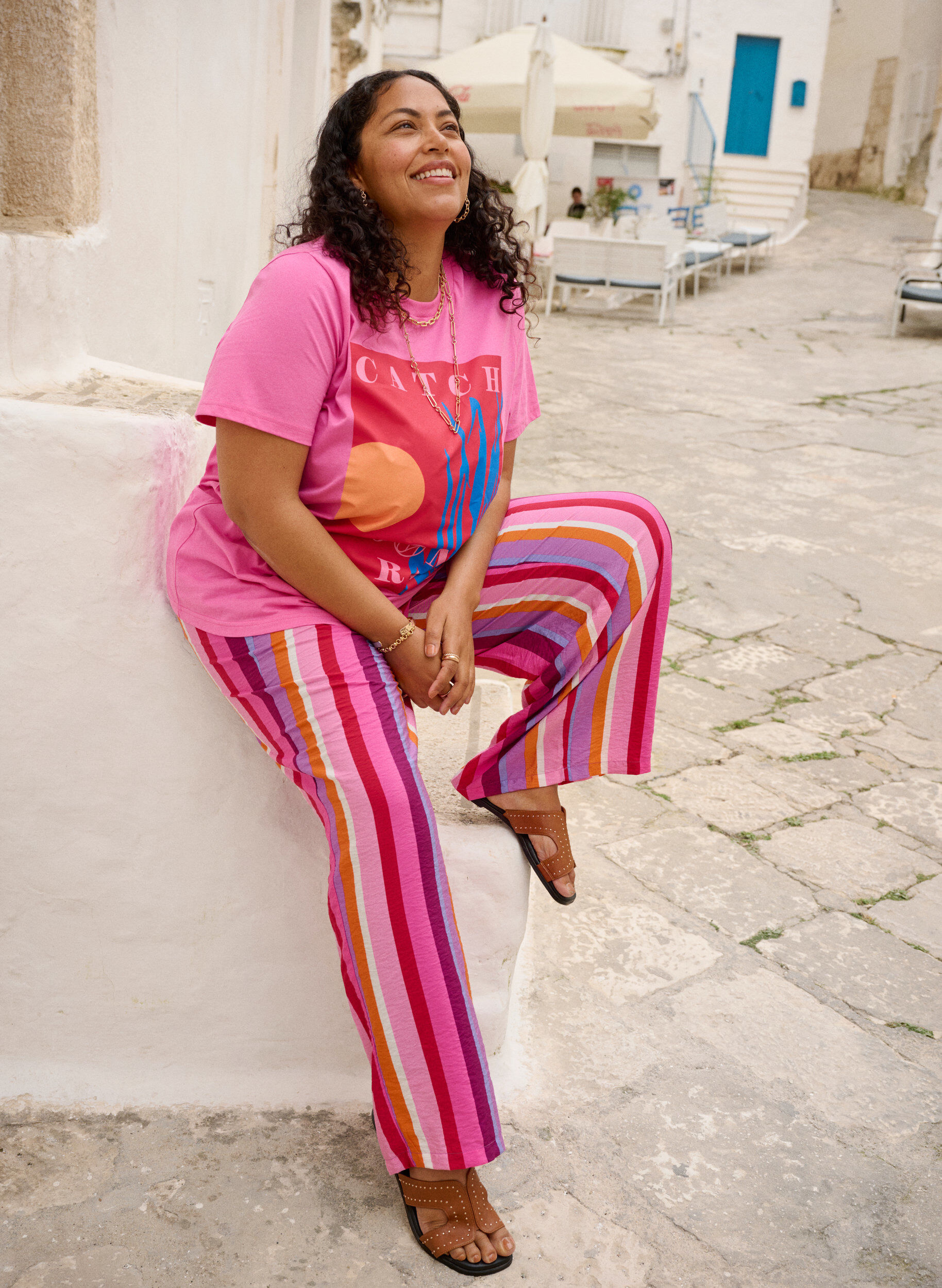 Zizzi Pantalon ample en viscose avec des rayures, Rose, Image image number 0