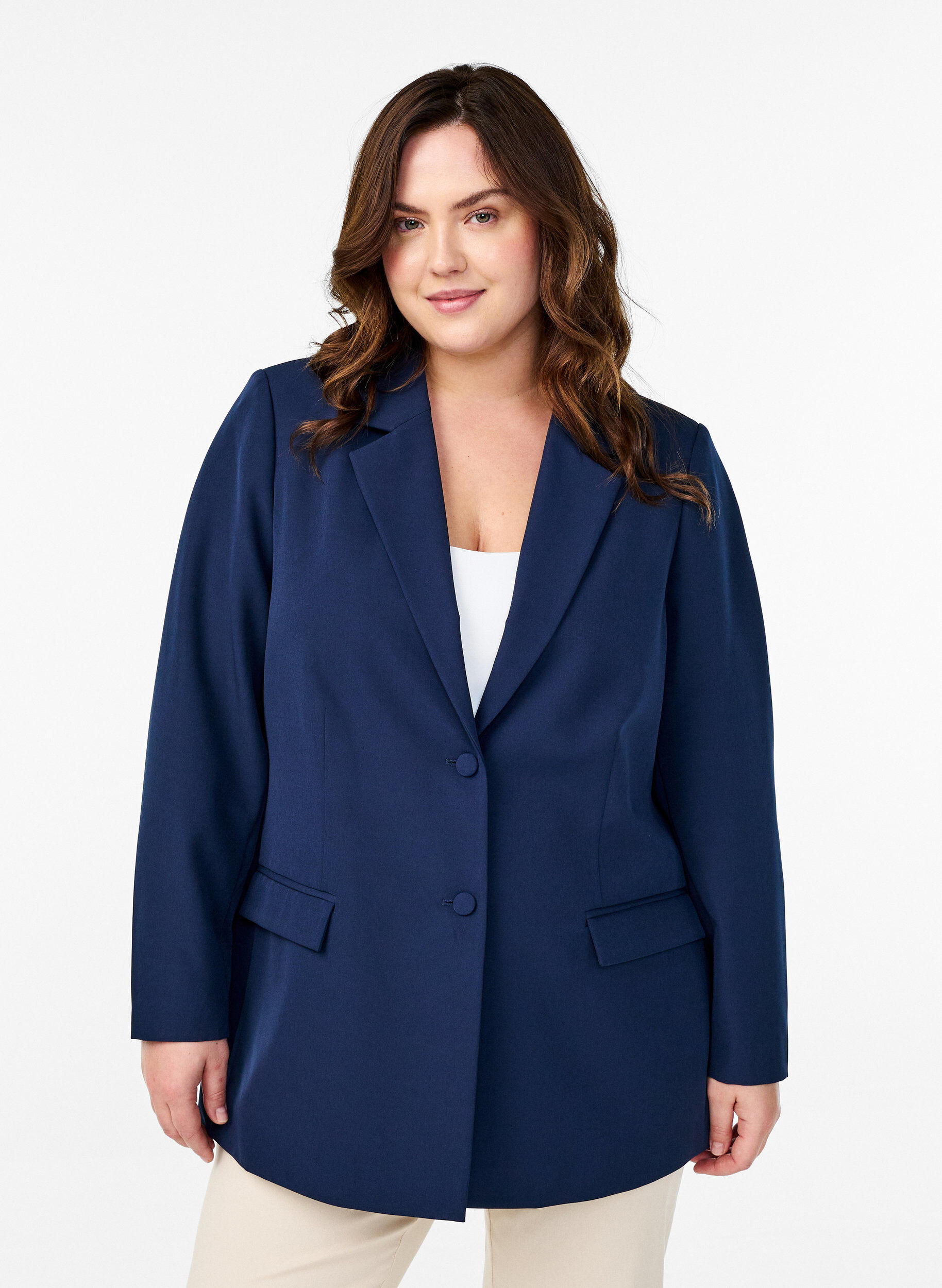 Zizzi Blazer classique avec fermeture boutonn&eacute;e, Bleu, Model image number 0