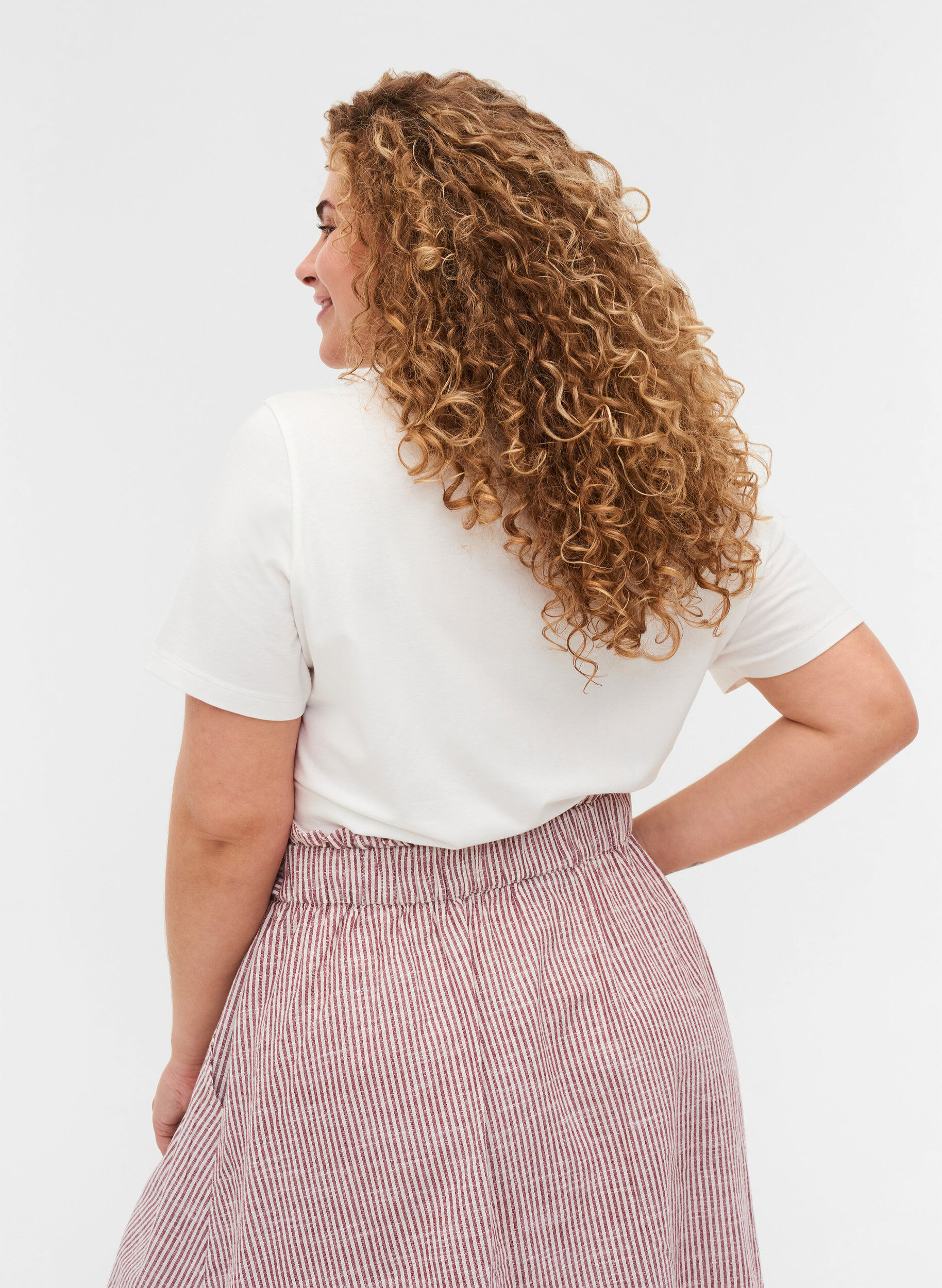 ZizziT-shirt, Warm Off-white, Model image number 1