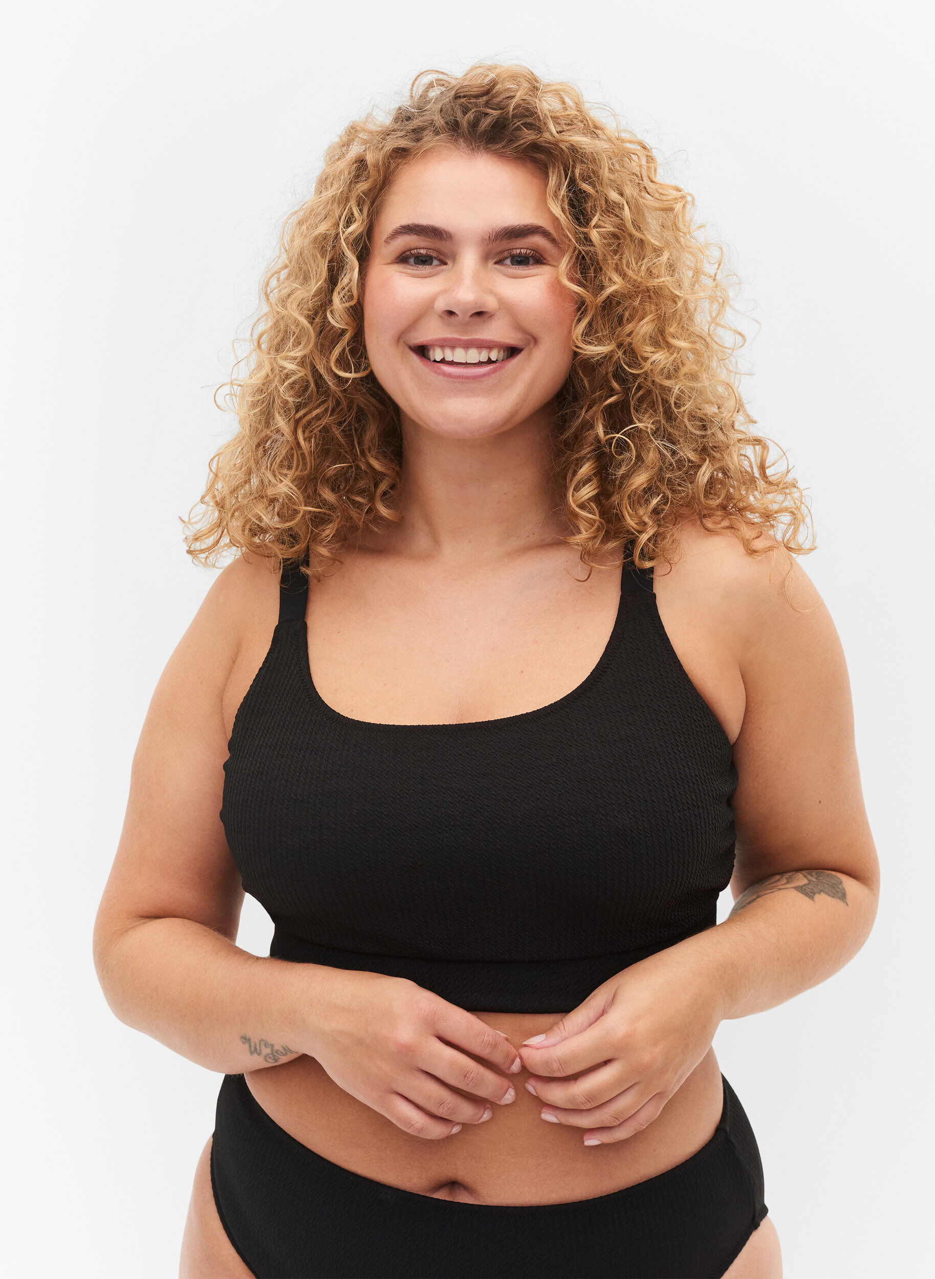 ZizziBikinitop met cr&ecirc;pe structuur, Black, Model image number 0