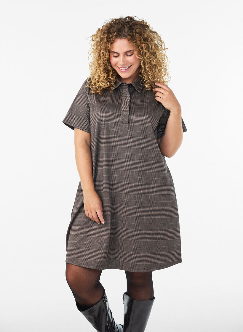 Robe courte &agrave; carreaux avec un col de chemise, Marron, Model image number 0