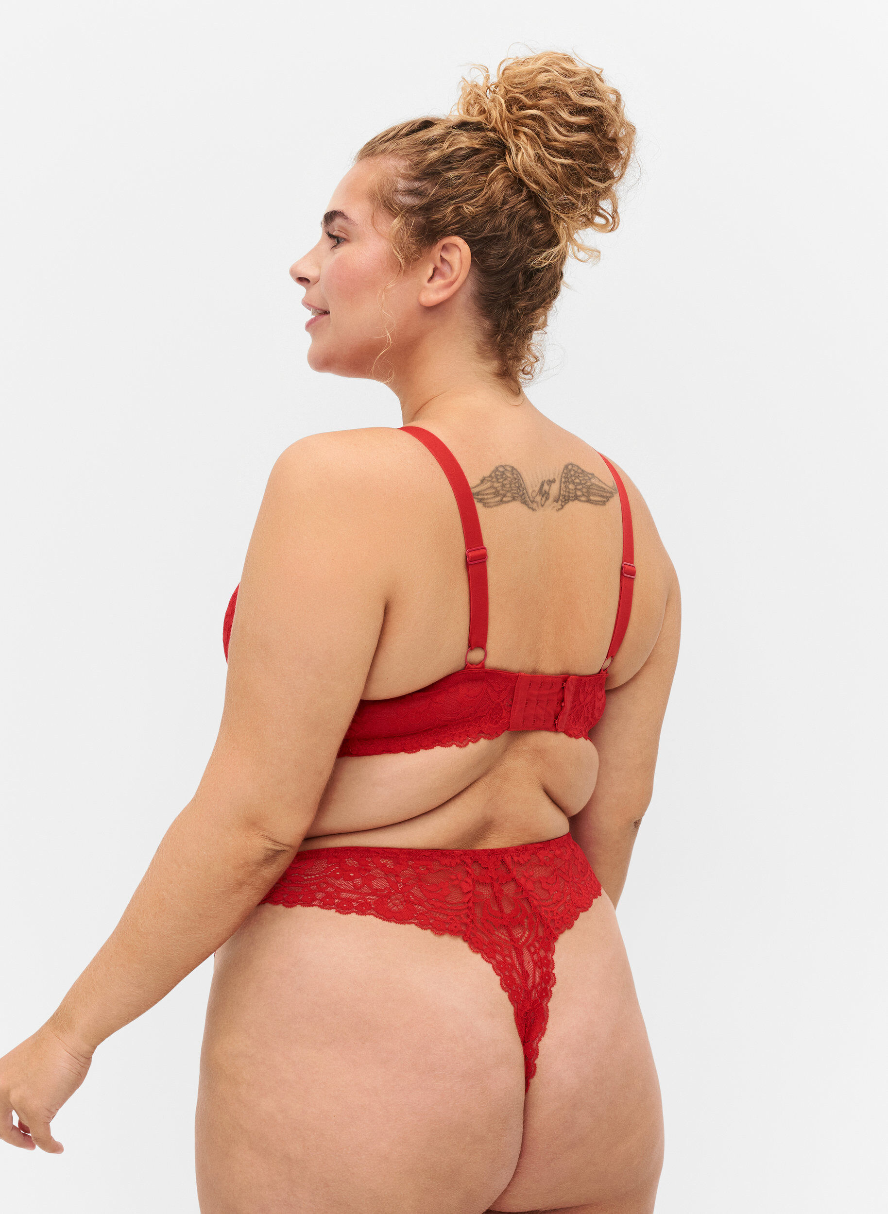 ZizziKanten G-string met normale taille, Red Ass., Model image number 1