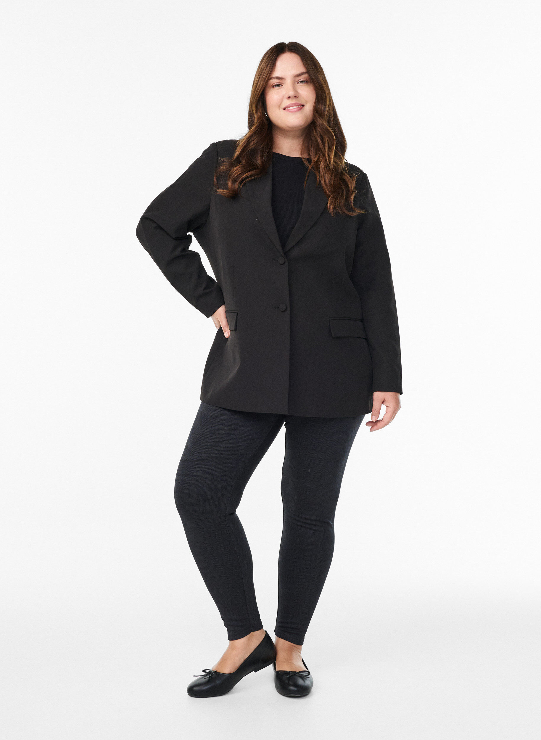 Zizzi Legging &agrave; motif et taille standard, Noir, Model image number 1