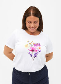 T-shirts met bloemenmotief, Bright W. w. Flower, Model
