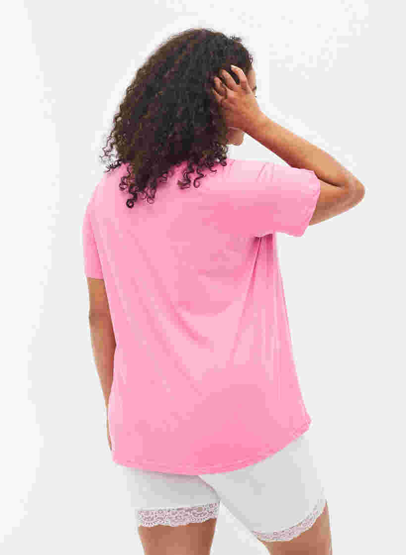Support the breasts - T-shirt en coton, Wild Orchid, Model image number 1