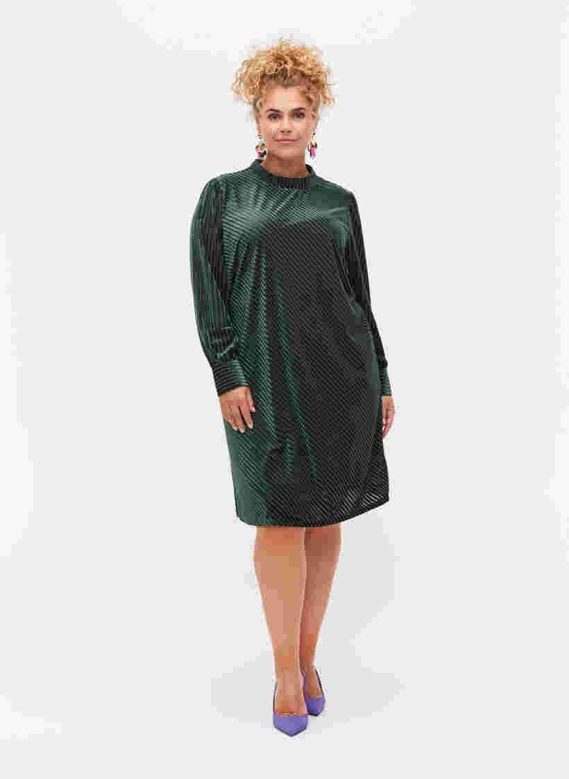 Getextureerde jurk in velours, Scarab, Model image number 3