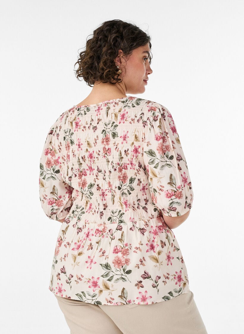Blouse en viscose avec smocks et effet p&eacute;plum, Vanille, Model image number 2