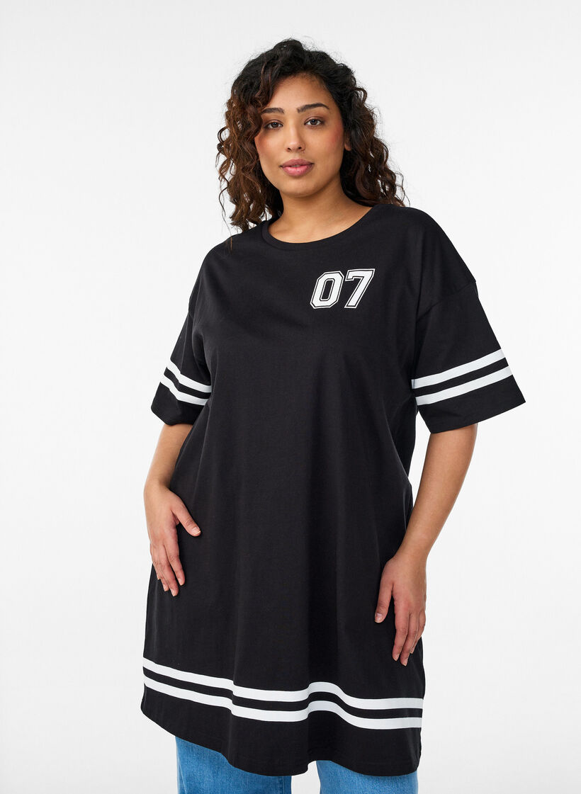 Robe T-shirt courte avec d&eacute;tails sport, Noir, Model image number 0