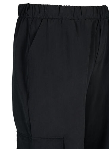 Pantalon cargo court avec élastique réglable, Black, Packshot image number 2