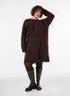 Jumper jurk met grote bloem applicatie, Bruin, Model image number 1