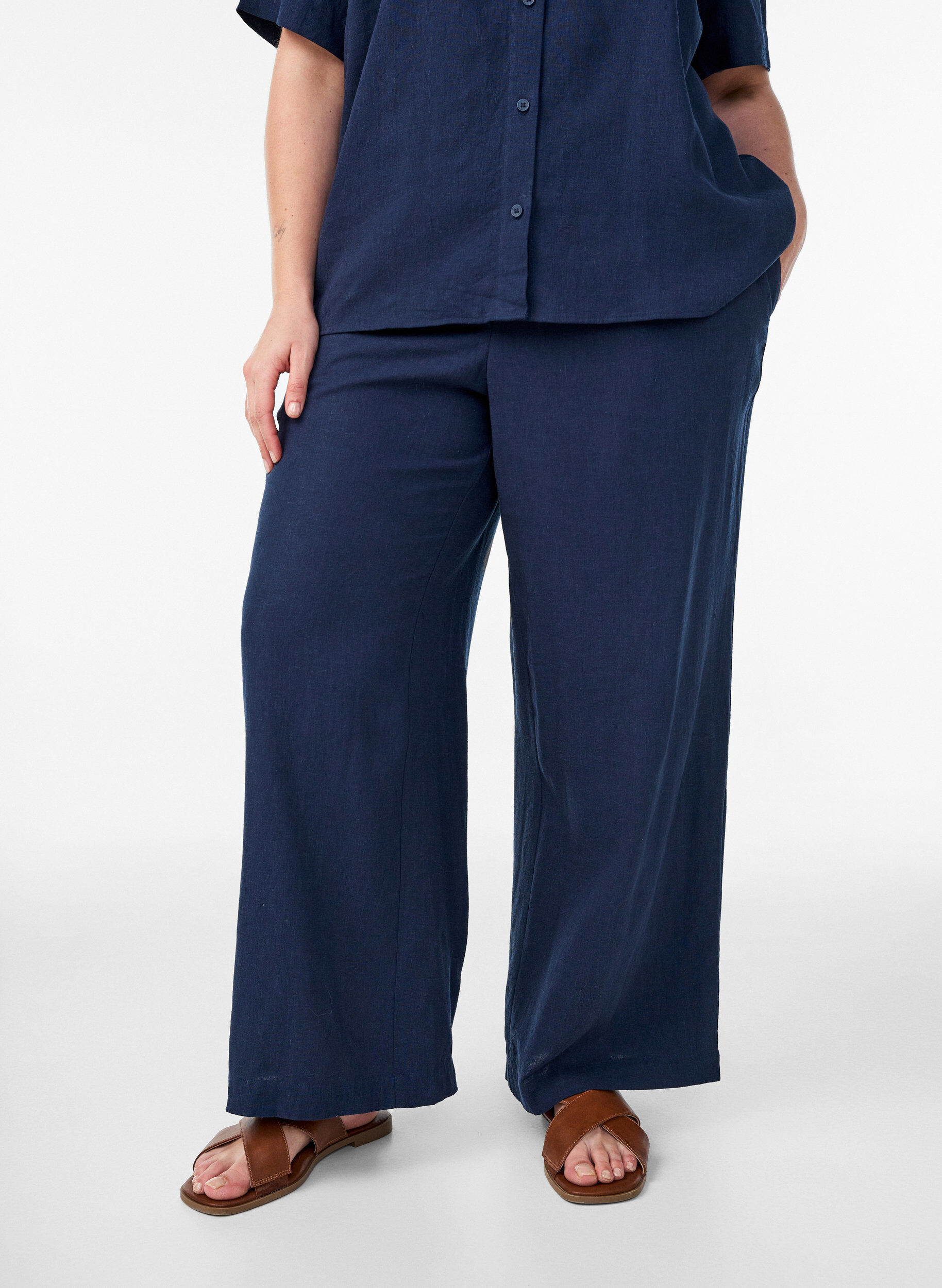 ZizziWijde linnen en viscose broek, Blauw, Model image number 2