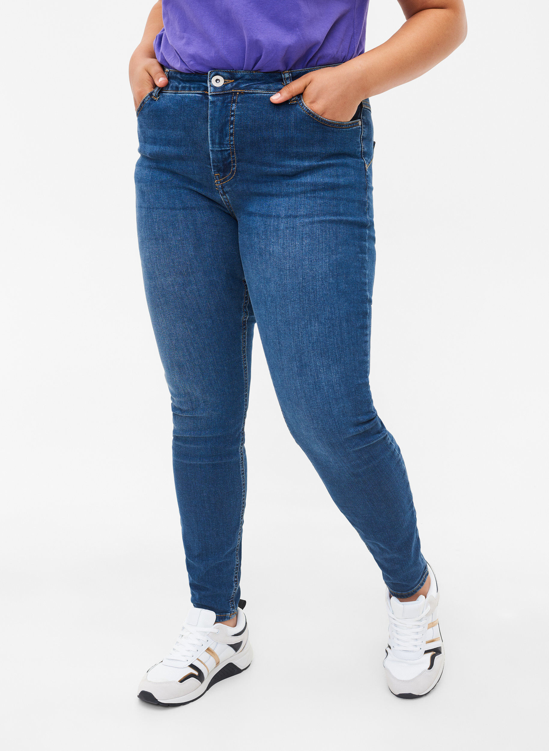 Zizzi Jean Amy taille haute avec push up, Blue denim, Model image number 2