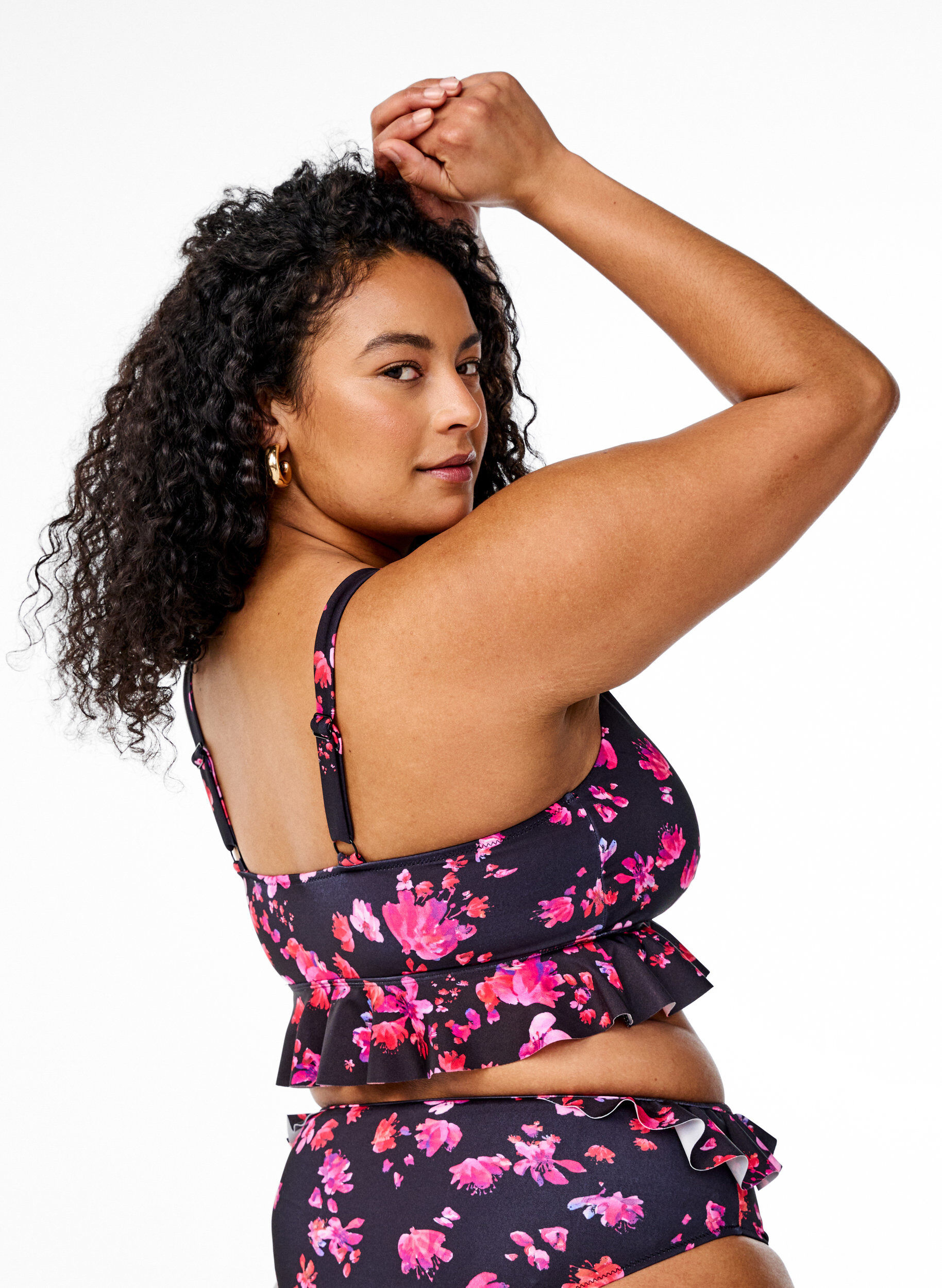 ZizziBloemen bikini top met een ruche afwerking, Roze, Model image number 2