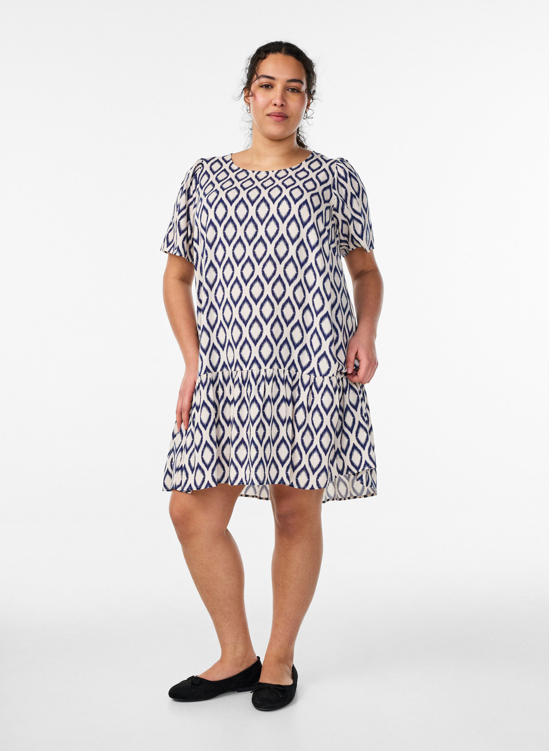 Zizzi Robe en viscose avec d&eacute;coupe, Bleu, Model image number 1