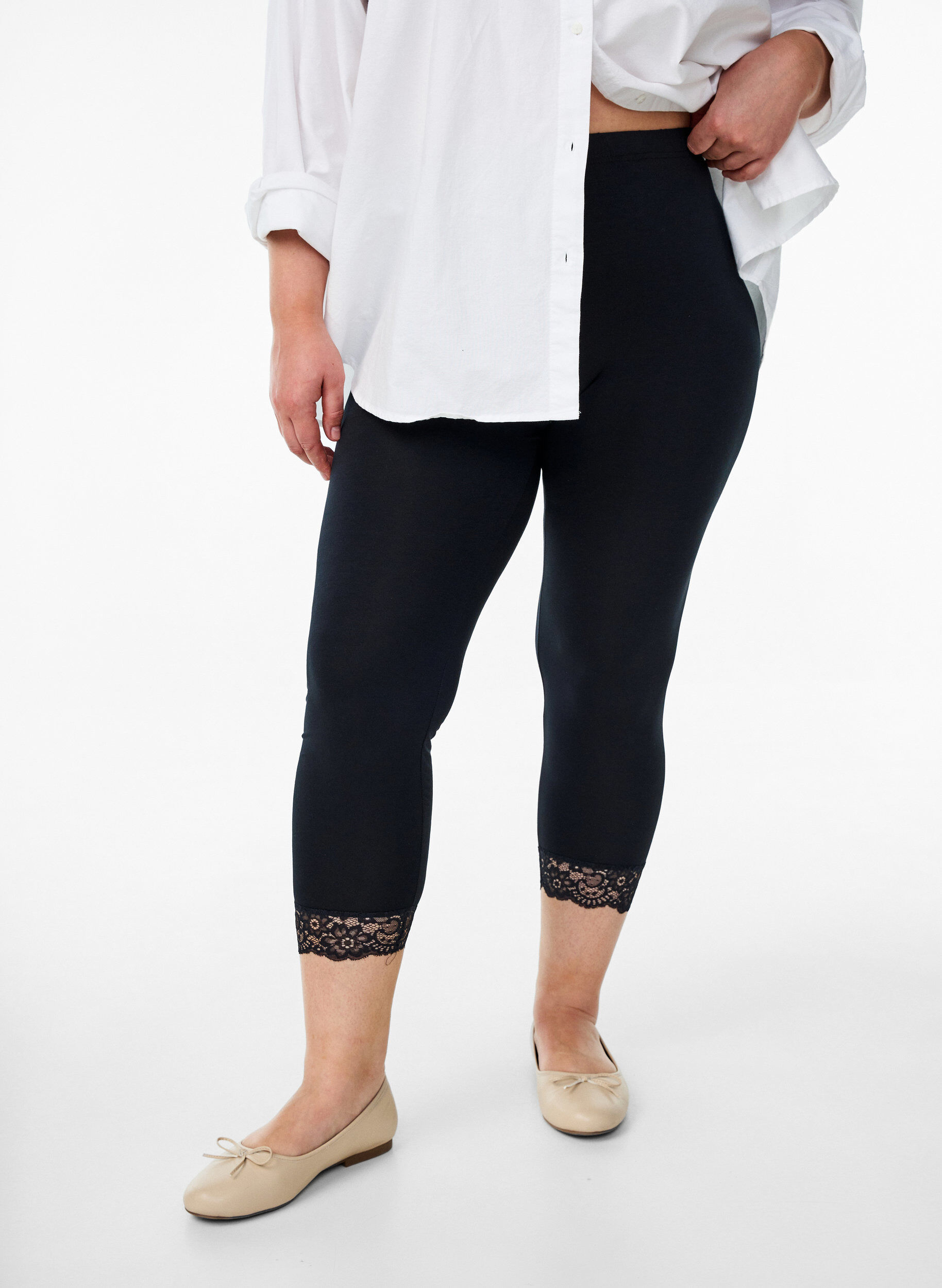 Basic 3/4 legging met kanten randje, Zwart, Model