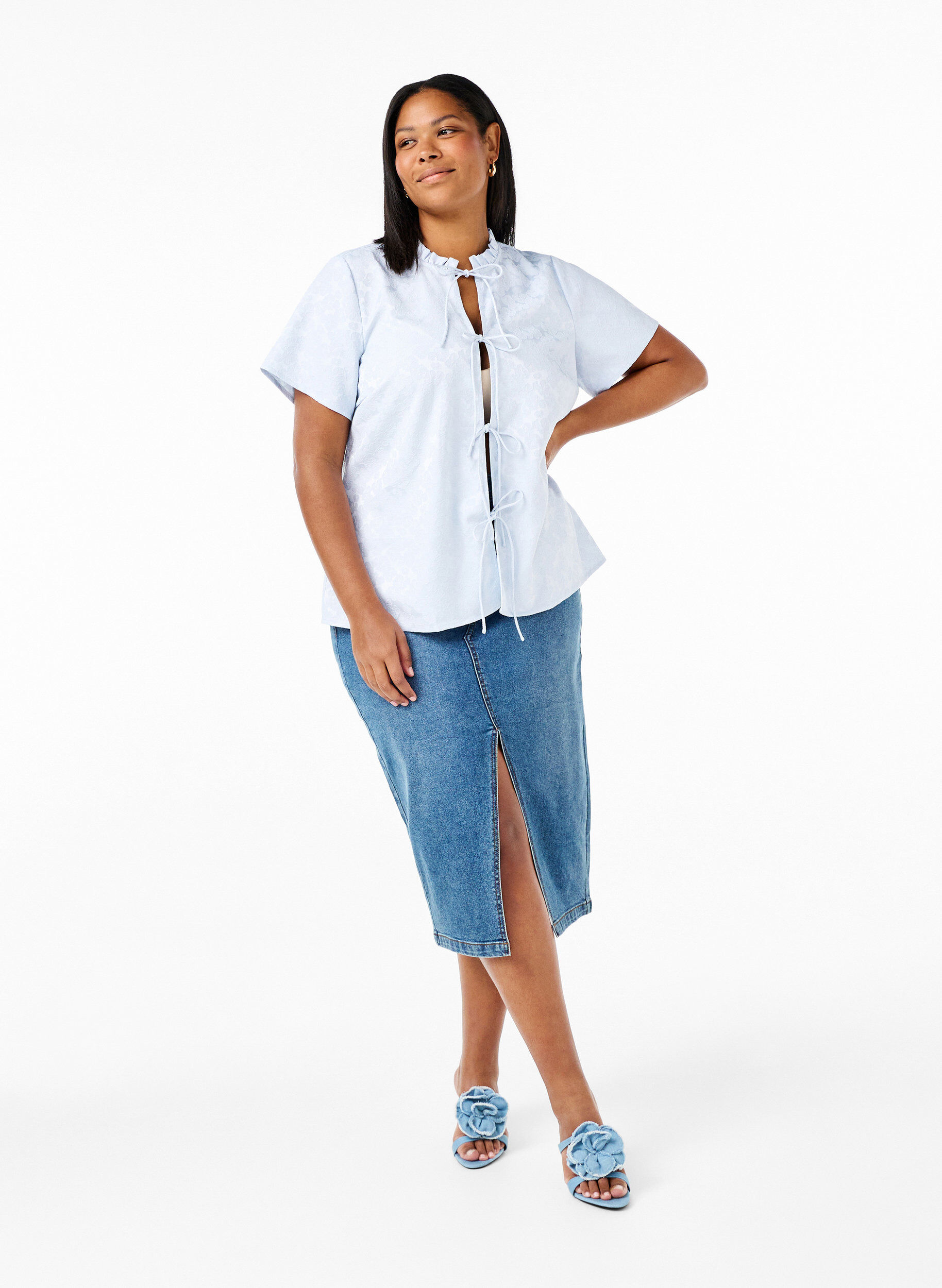 ZizziJacquard blouse met korte mouwen en strikjes, Blauw, Model image number 1