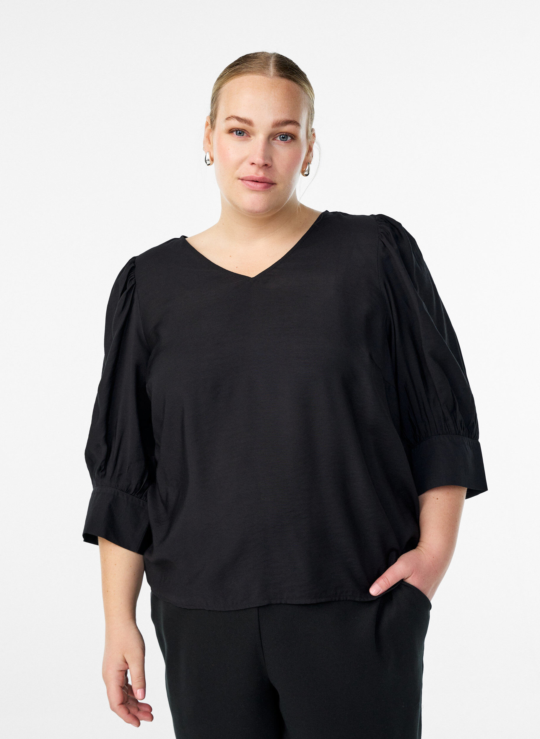 Blouse avec col en V et manches 3/4, Noir, Model