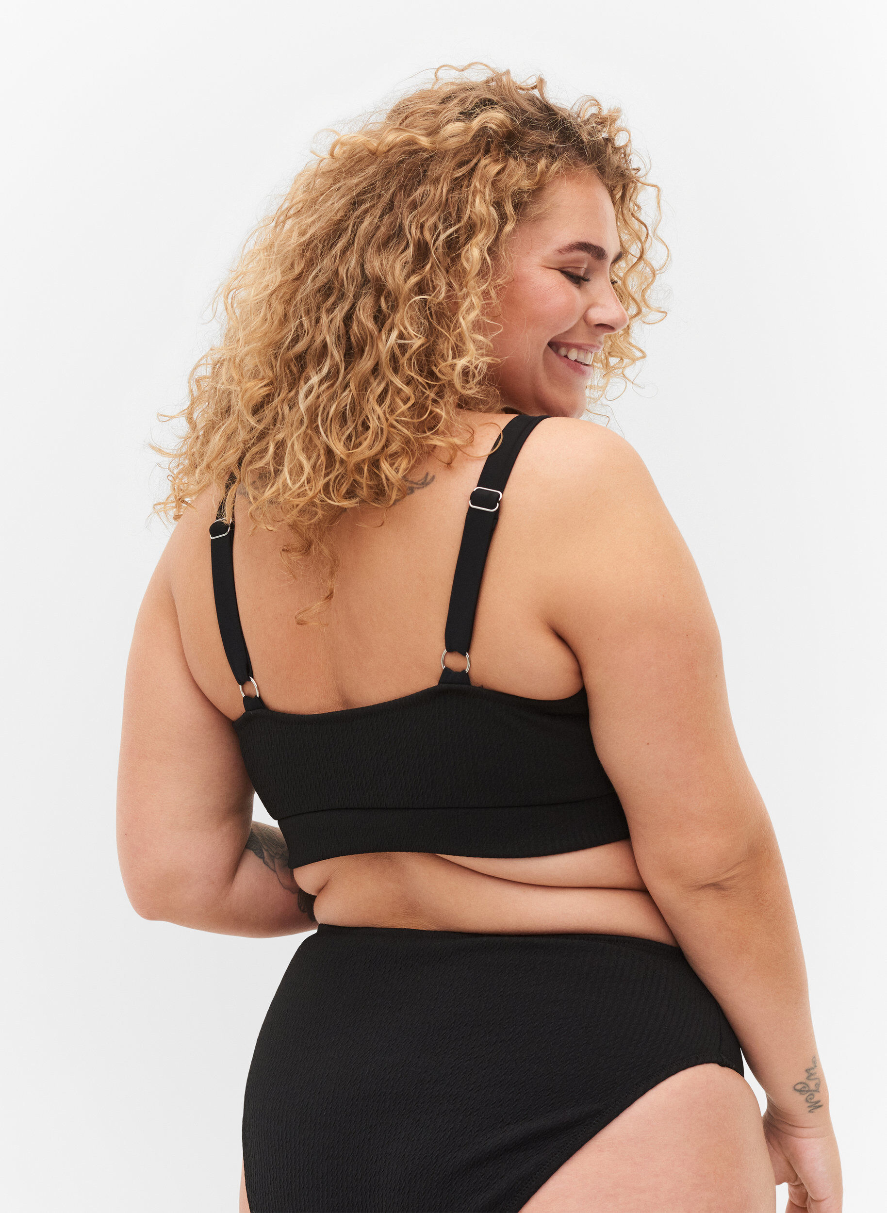 ZizziBikinitop met cr&ecirc;pe structuur, Black, Model image number 1