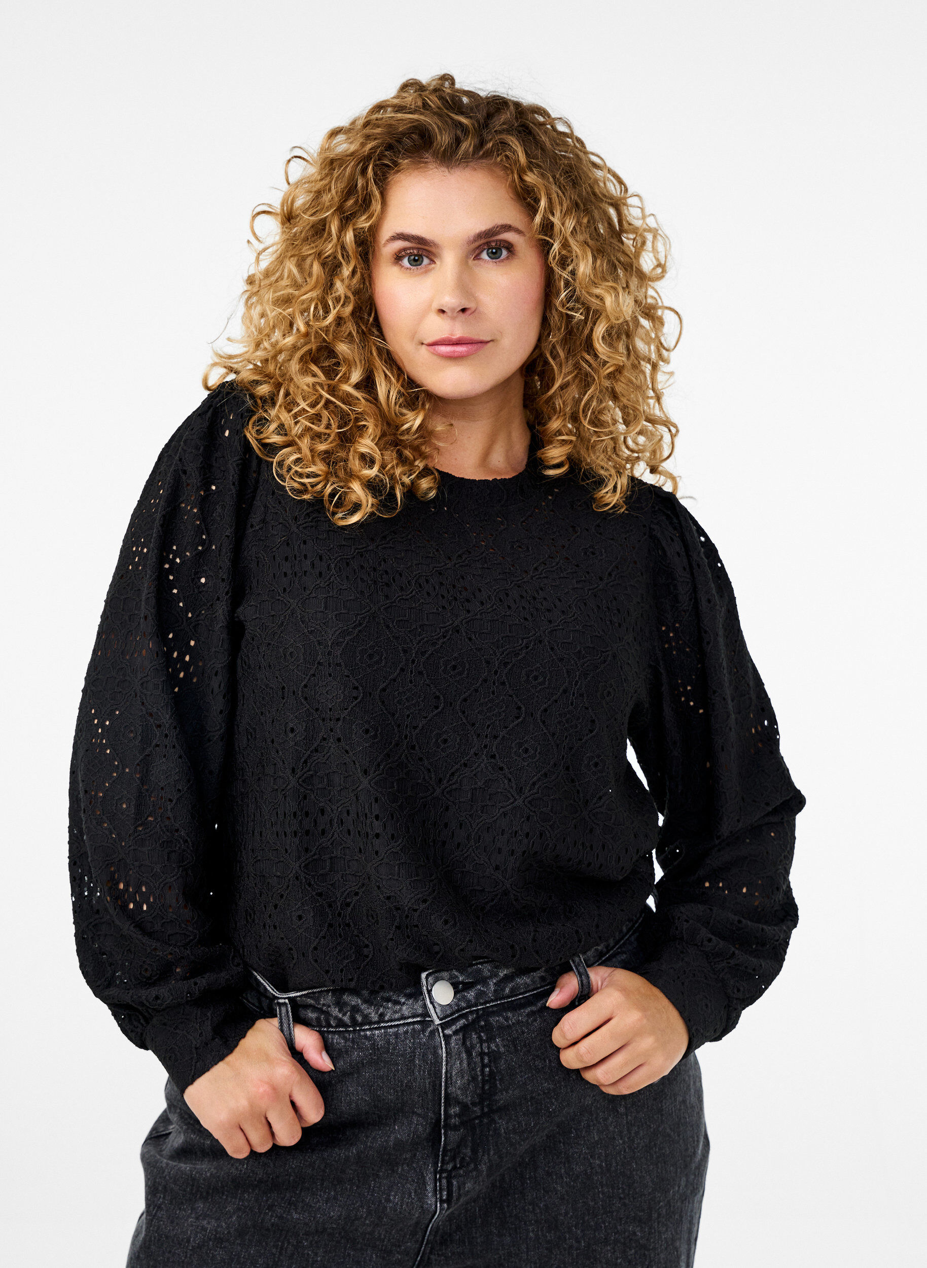 ZizziBlouse met lange mouwen en een opengewerkt patroon, Zwart, Model image number 0