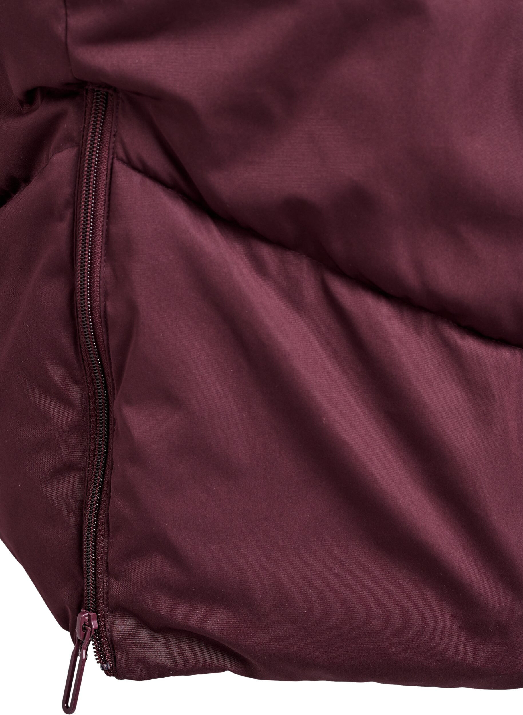 ZizziLange pufferjas met capuchon en zakken, Donker Bordeaux, Packshot image number 4