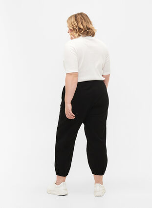 Pantalon court en coton, Black, Model image number 1