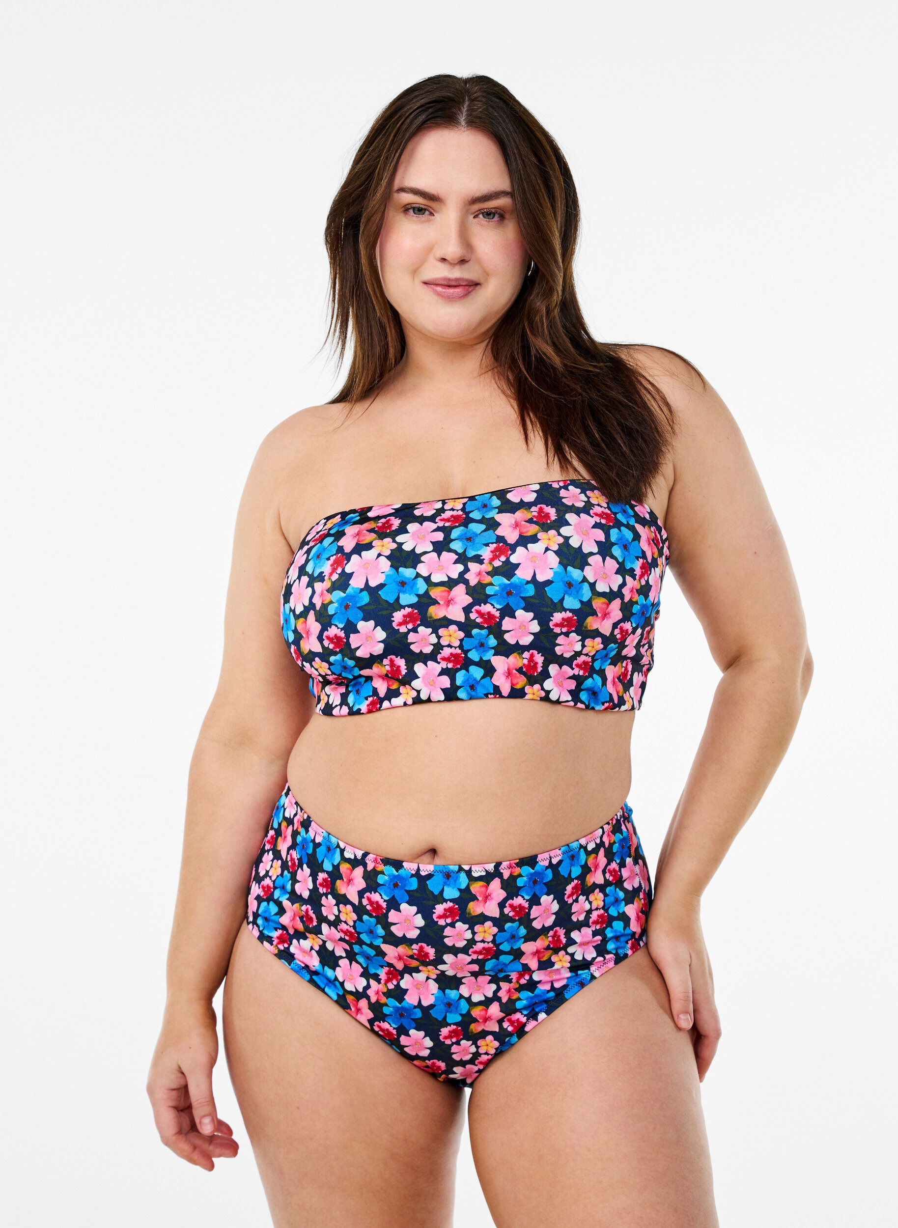 Zizzi Haut de bikini bandeau imprim&eacute; l&eacute;opard, Rose poudr&eacute;e, Model image number 1