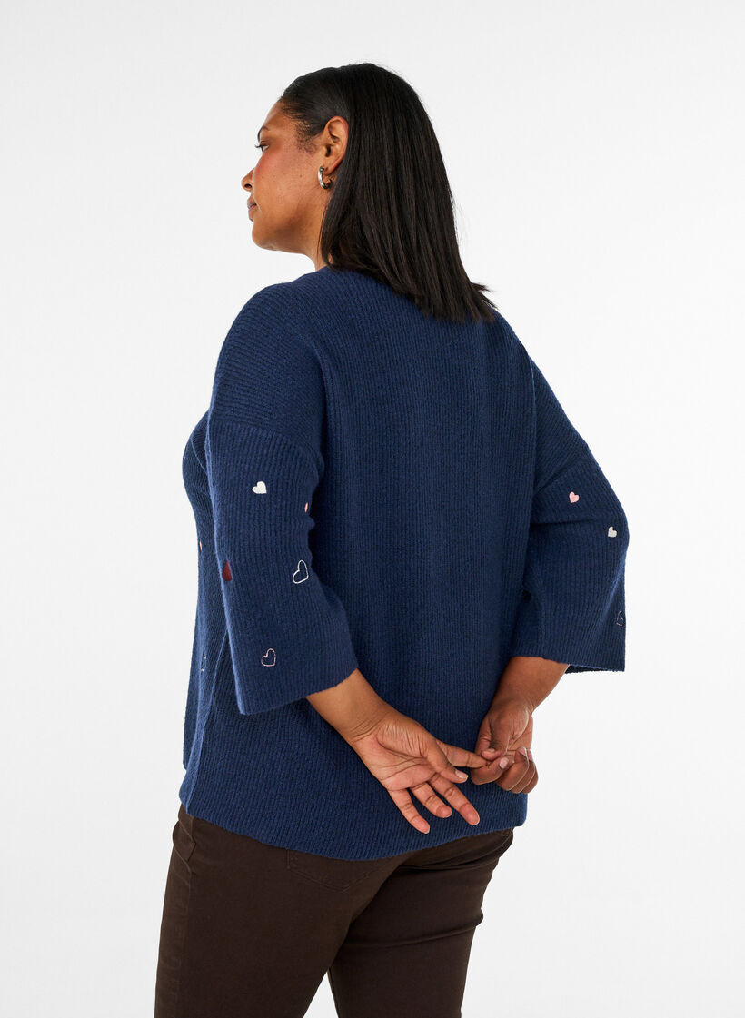 Pull &agrave; c&oelig;urs et manches 3/4, Bleu, Model image number 2