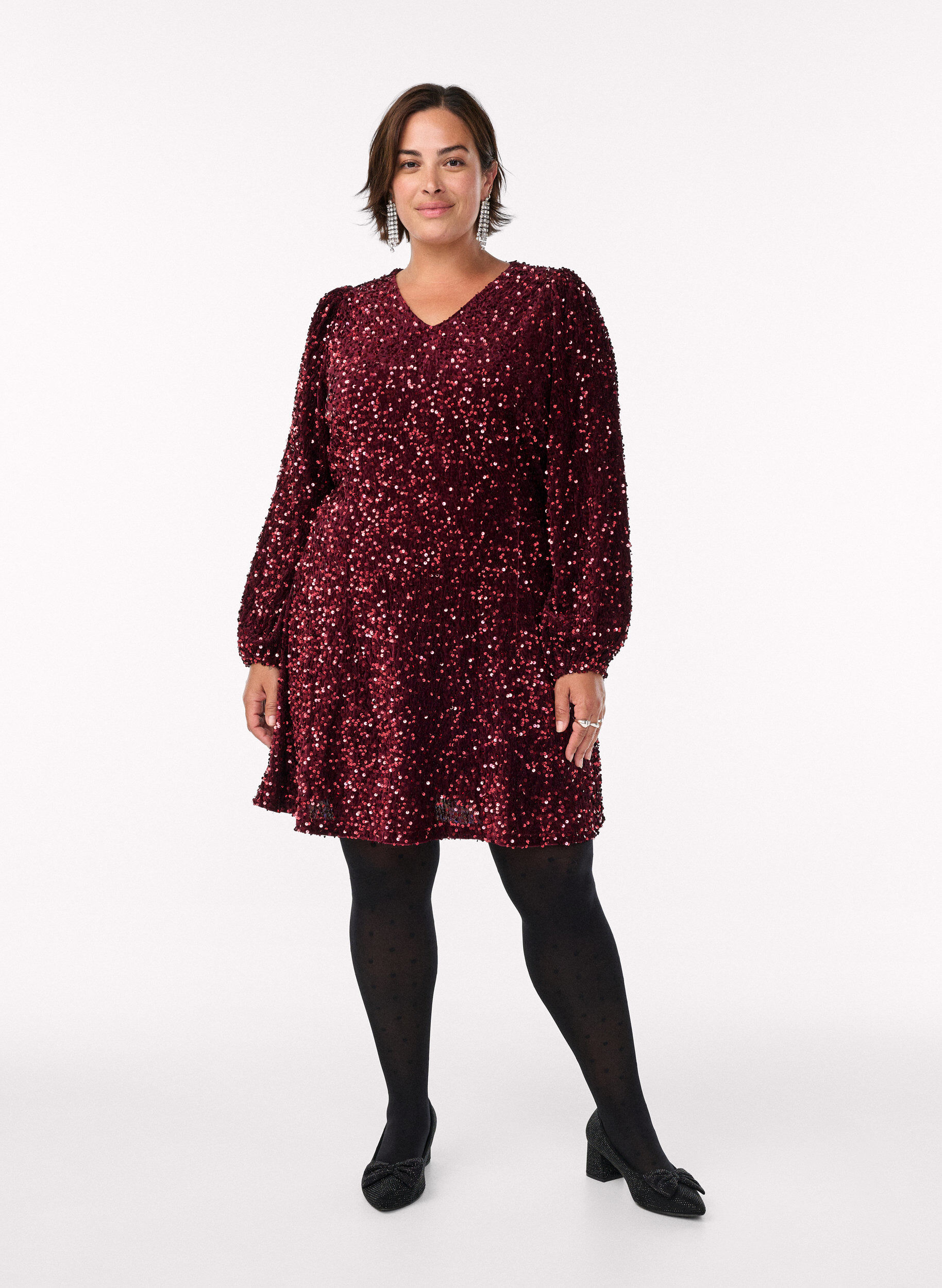Zizzi Robe courte &eacute;vas&eacute;e &agrave; sequins, Rouge, Model image number 1