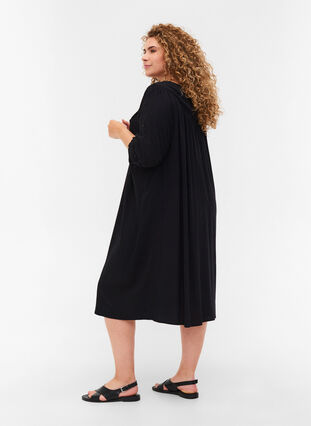 Viscose jurk met borduursel en korte mouwen, Black, Model image number 1