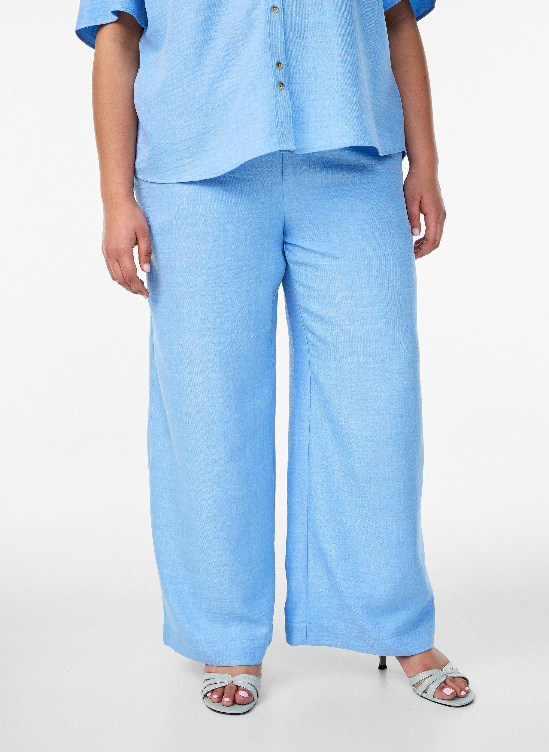 ZizziLosse broek met elastische tailleband en zakken, Blauw, Model image number 2