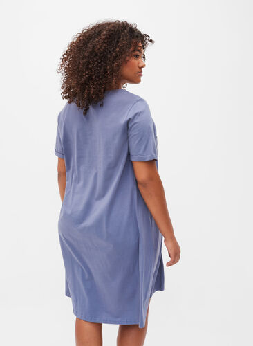 Chemise de nuit en coton à manches courtes avec imprimé, Grey W. Simplicity, Model image number 1