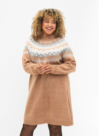 Robe en tricot à motifs et à manches longues, Chipmunk Mel. Comb, Model