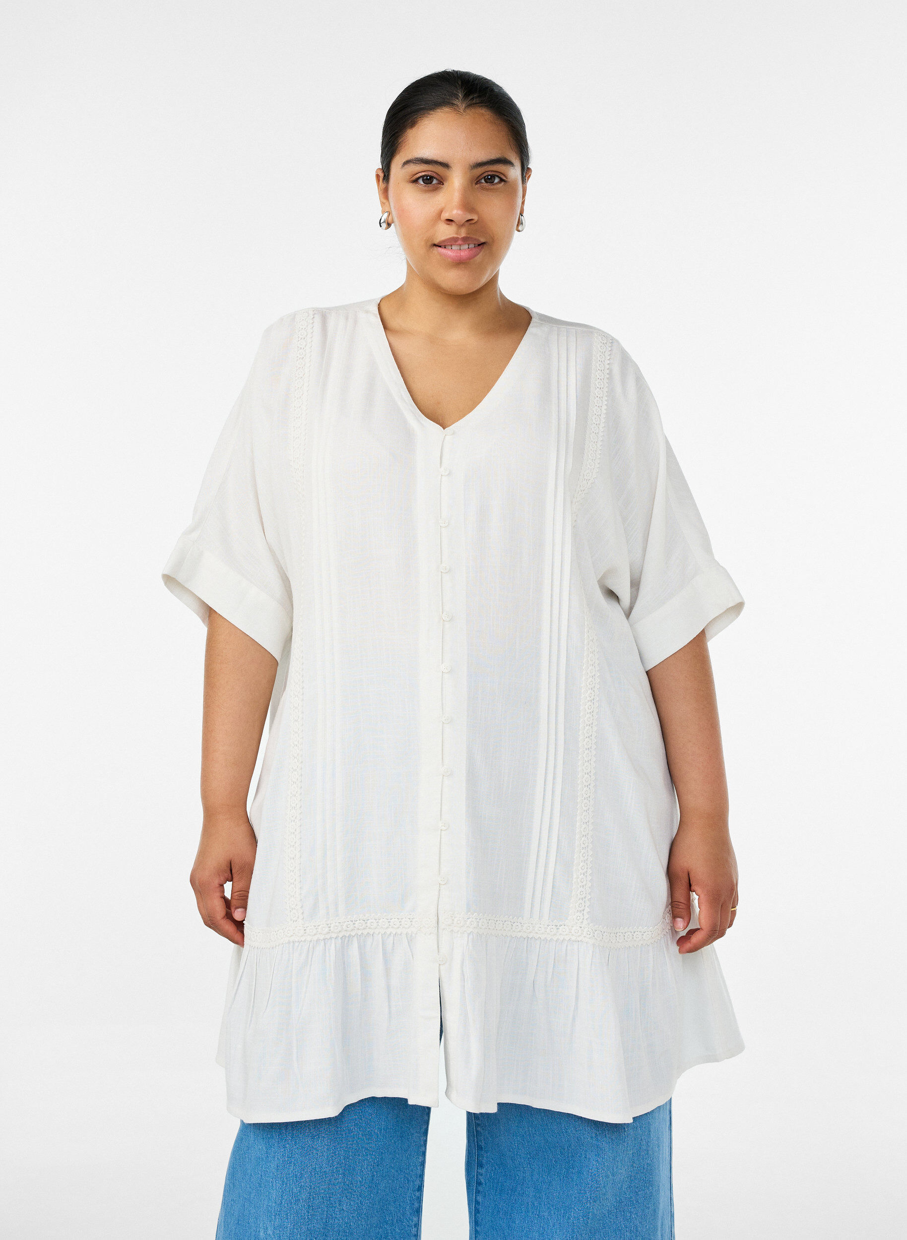 ZizziViscose tuniek met knopen en rucherand, Vanille, Model image number 0