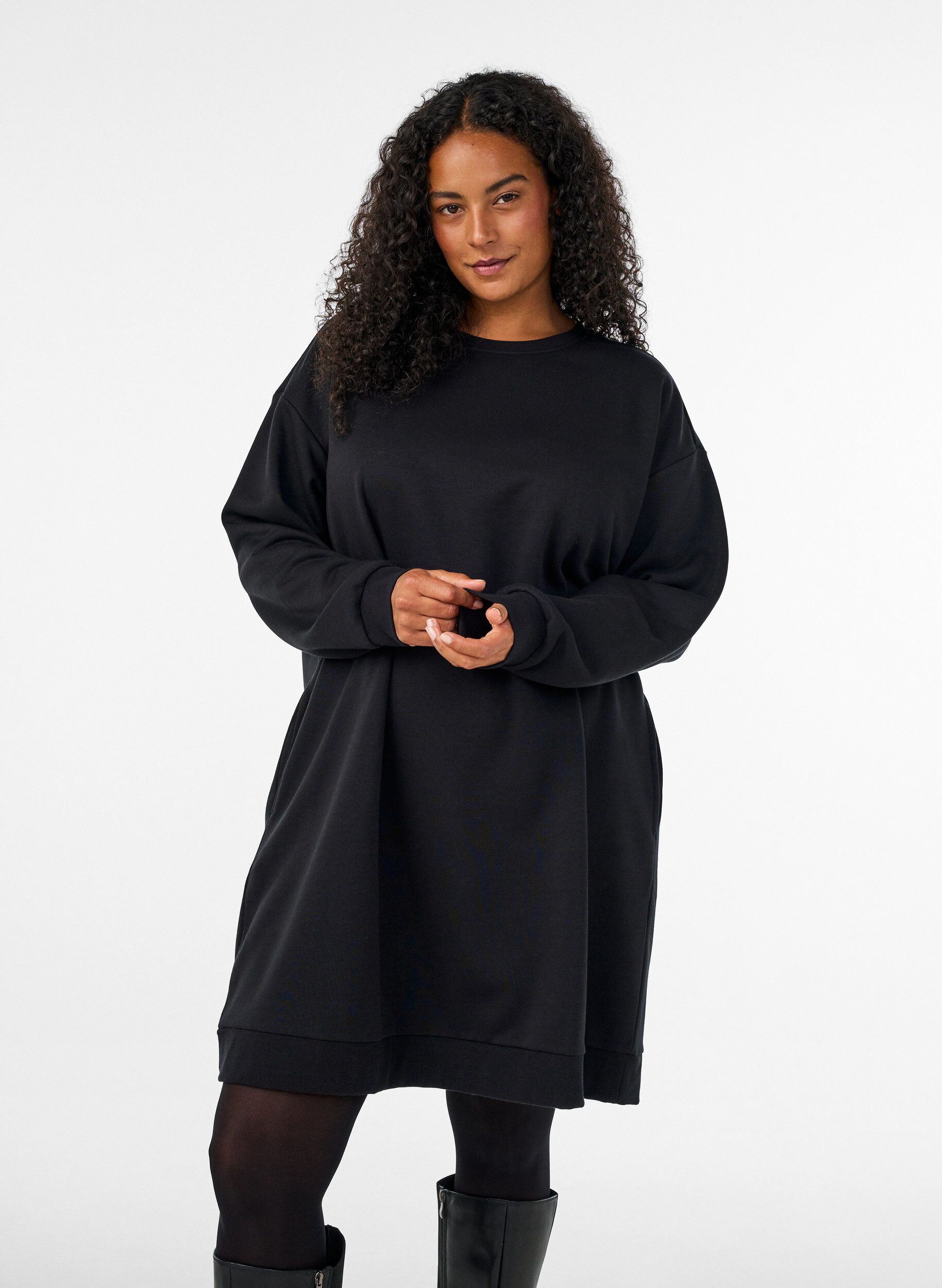 ZizziRobe sweat ample avec des poches, Noir, Model image number 0