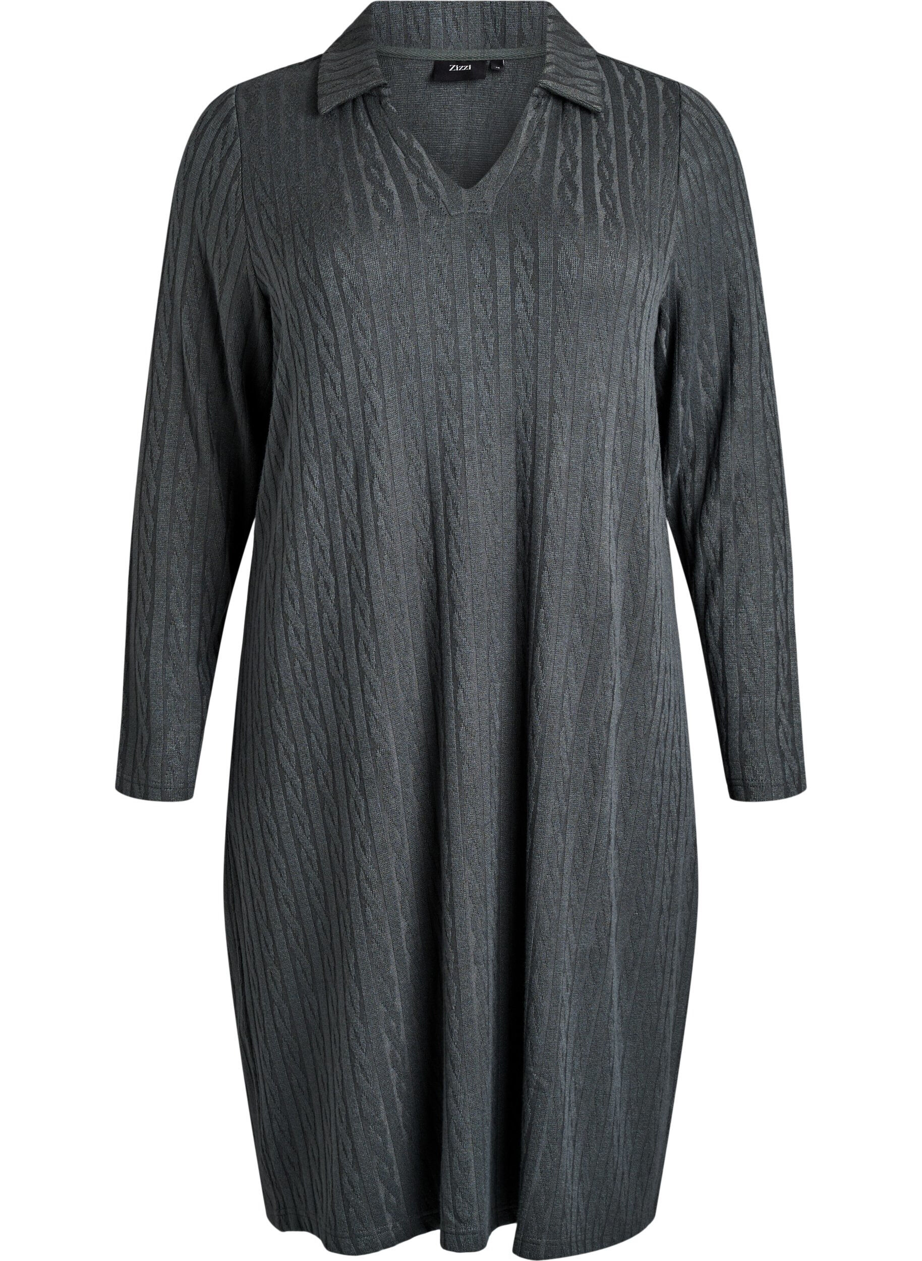 Jurk met kabelstructuur en V-hals