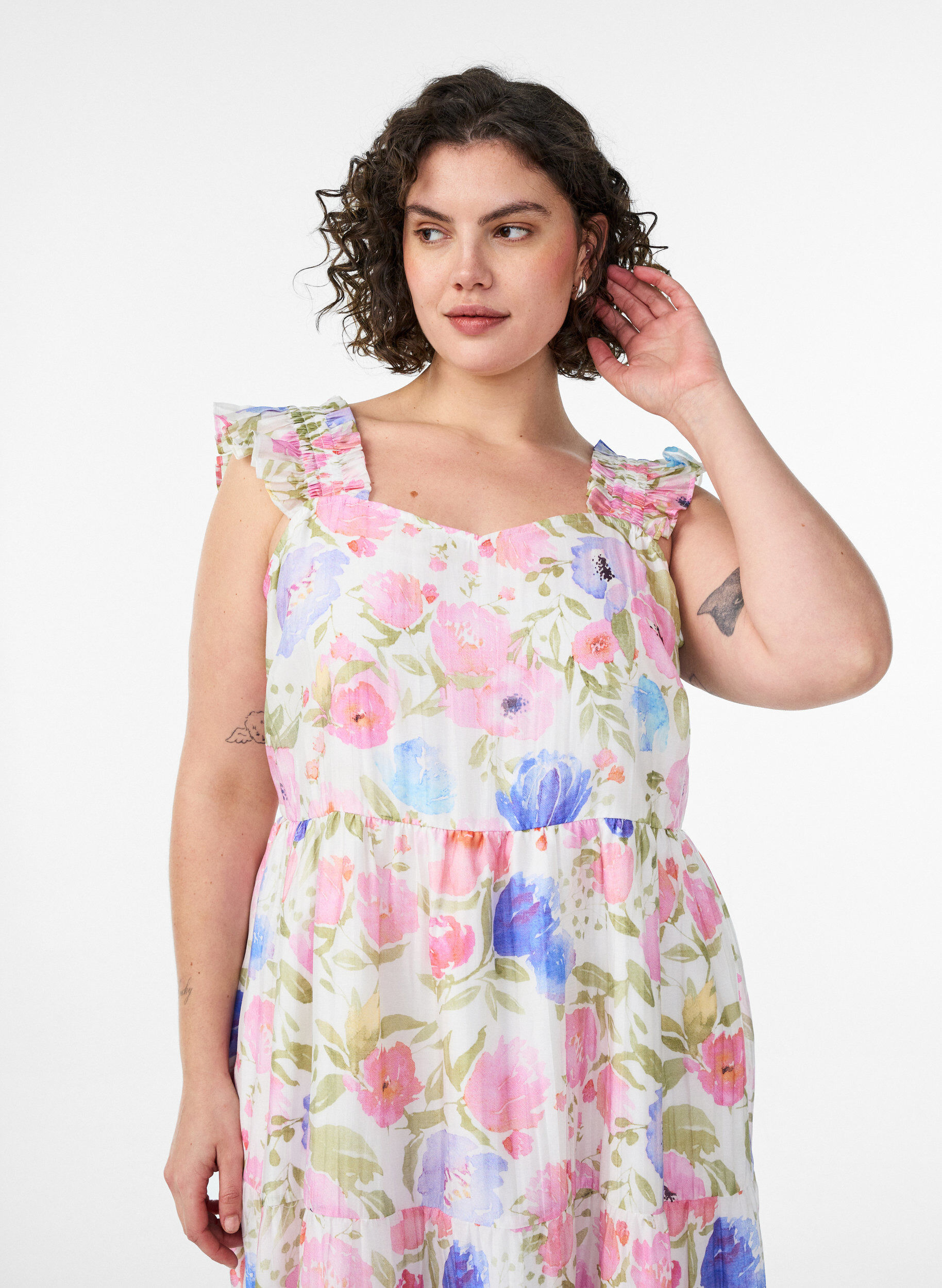 ZizziLange bloemenjurk in lyocell met ruches, Wit, Model image number 2