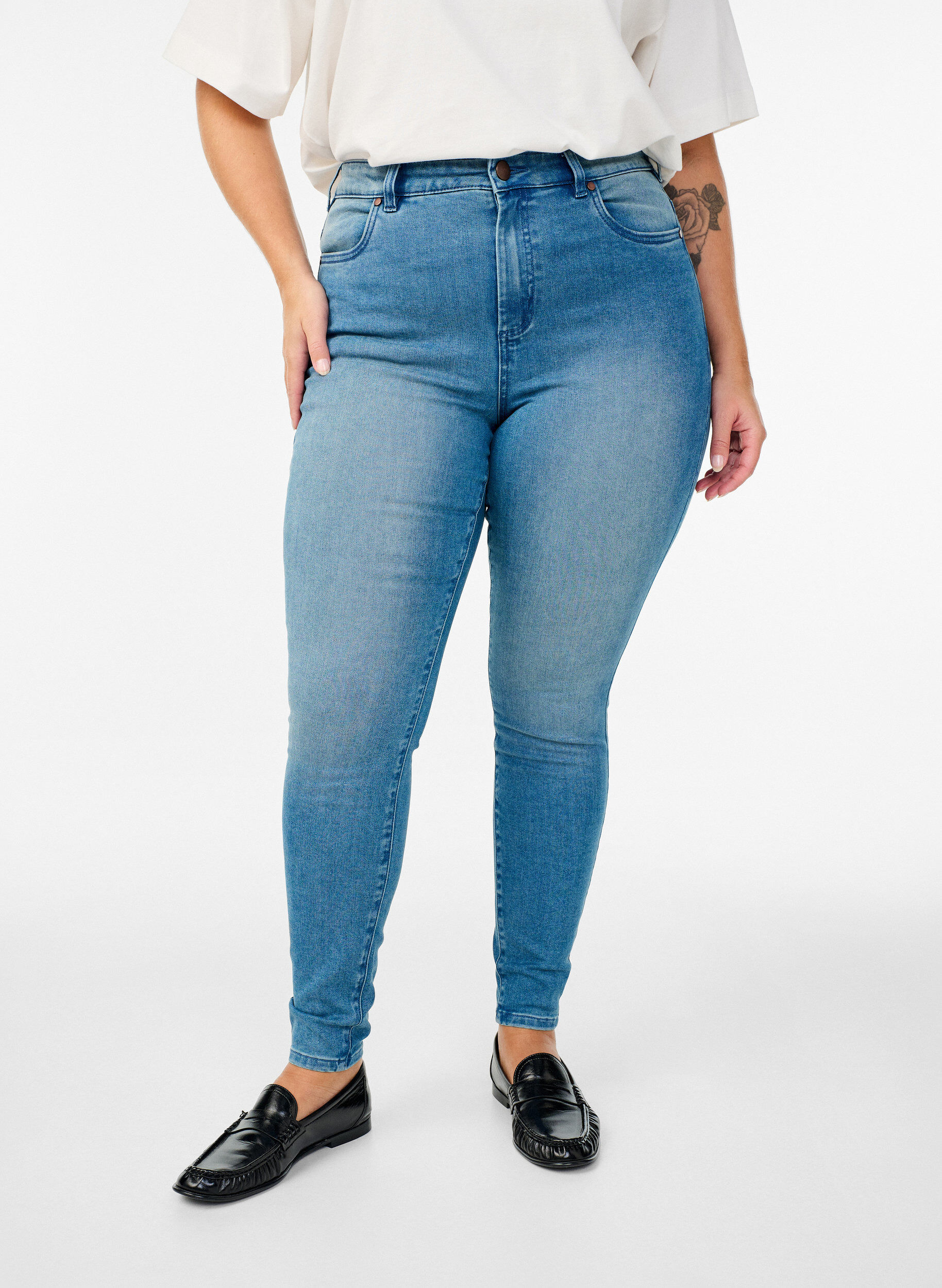 ZizziSuper slim Amy jeans met hoge taille, Blauw, Model image number 2