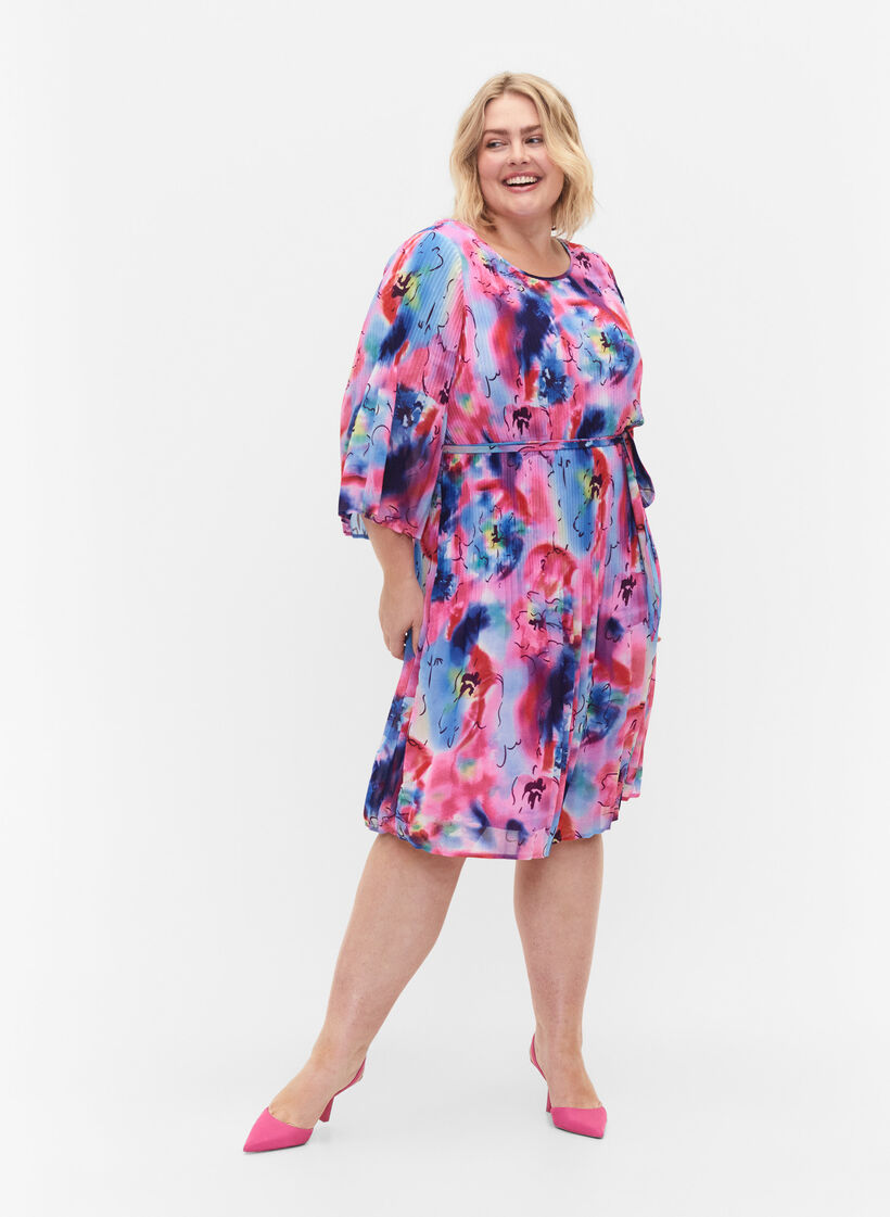 Robe pliss&eacute;e imprim&eacute;e avec lien &agrave; nouer, Lavender Space AOP, Model image number 3