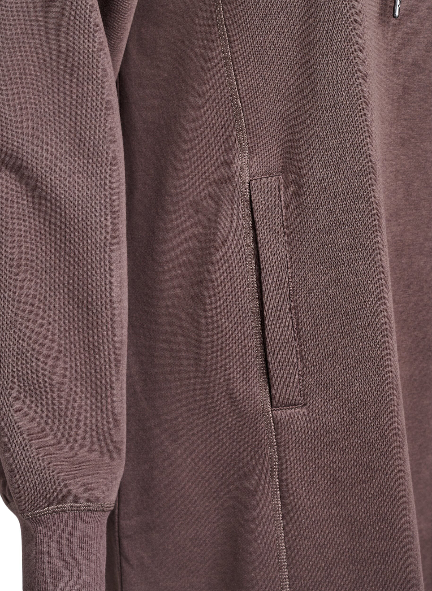 Zizzi Robe sweat-shirt courte &agrave; col montant et poches, Marron, Packshot image number 3