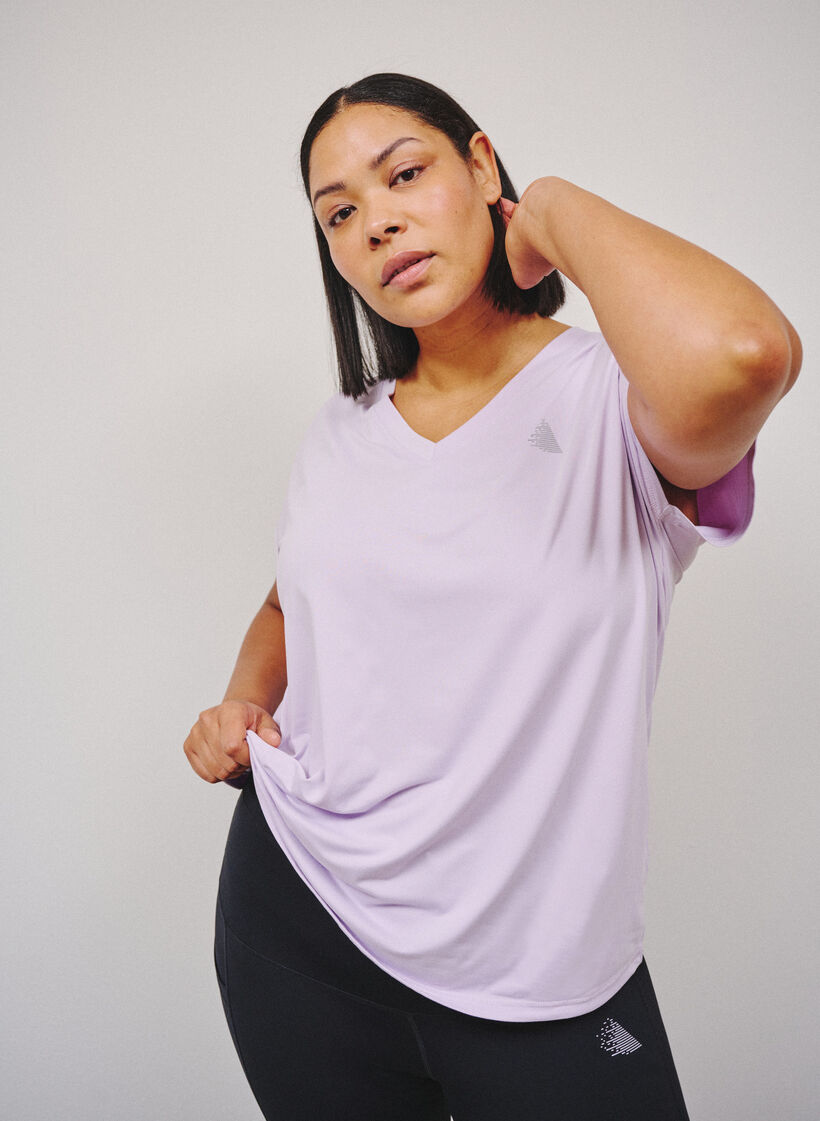 Losvallend trainings-T-shirt met V-hals, Paars, Image image number 0