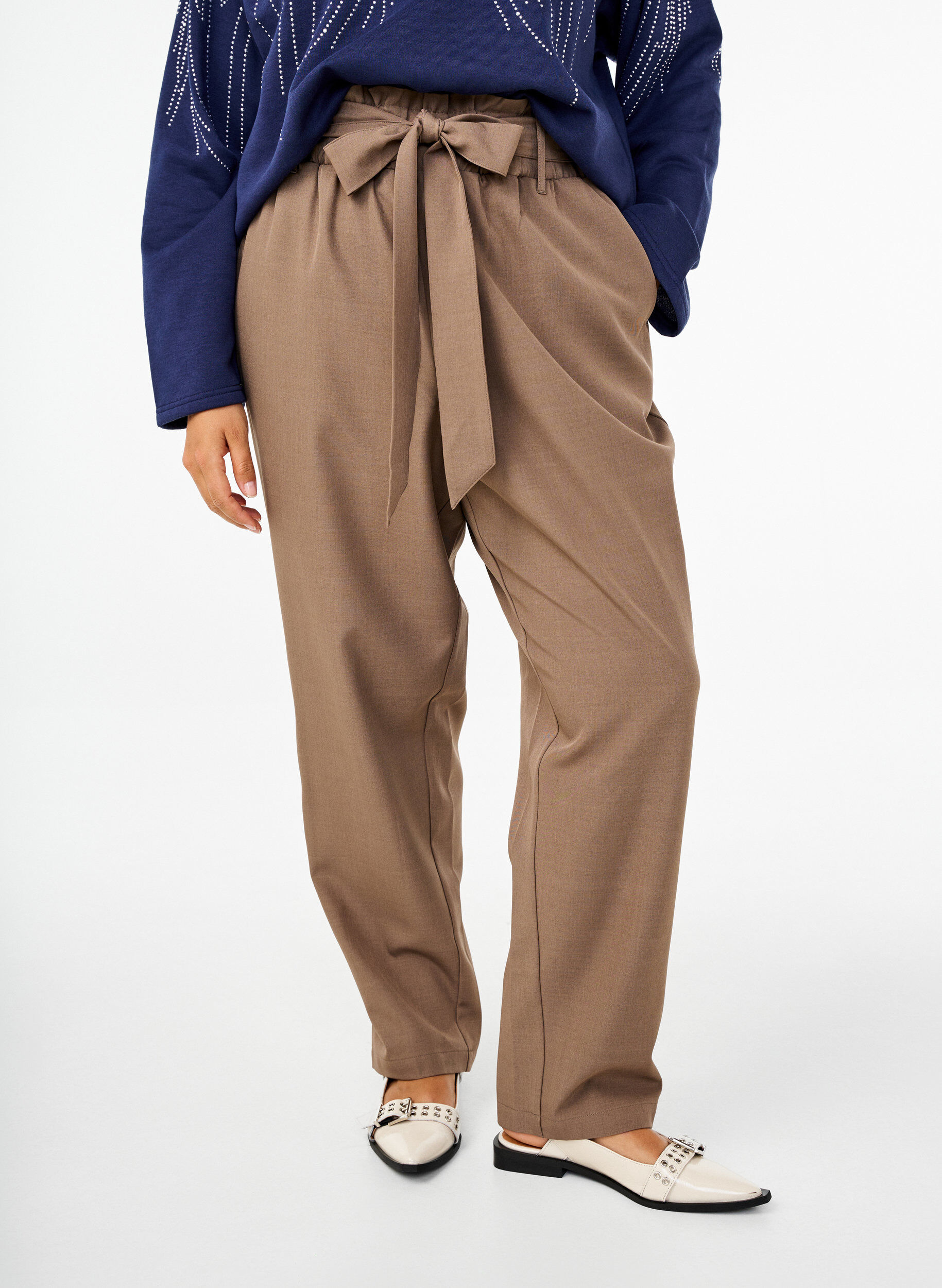 ZizziHigh-waist broek met ruches en een strikriem, Walnut Melange, Model image number 2