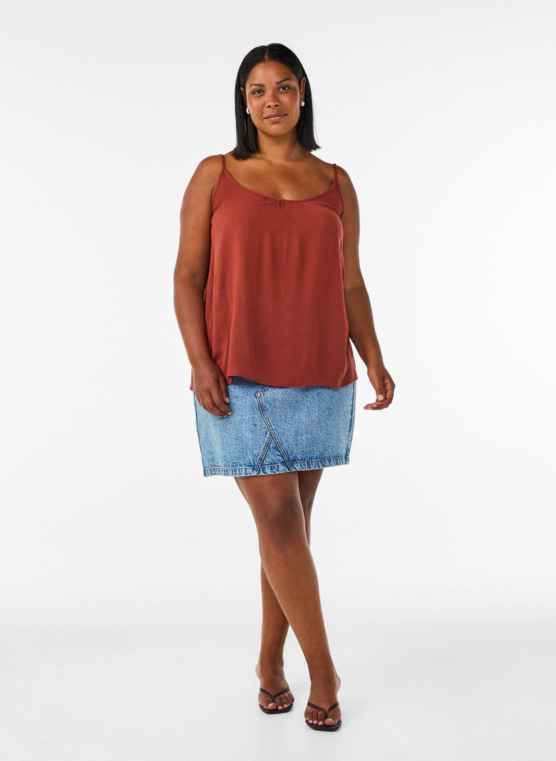ZizziTop &agrave; bretelles en viscose, Bordeaux, Model image number 1
