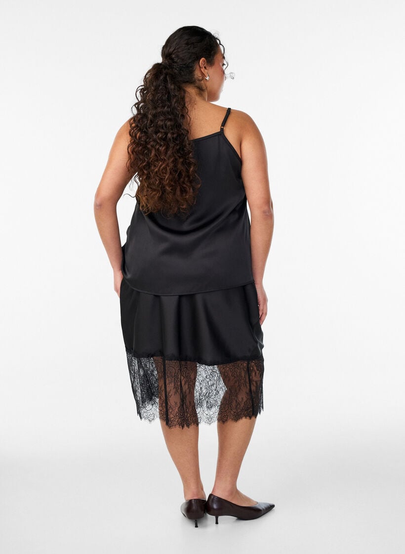 Satijnlook rok met kanten rand, Zwart, Model image number 1