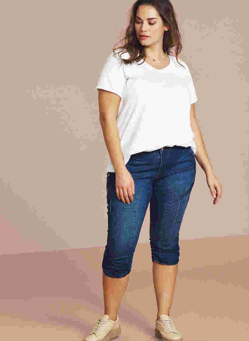 Slim fit capri jeans met zakken, Dark blue denim, Model image number 1