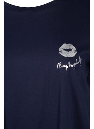 Oversized pyjama t-shirt met biologisch katoen, Night Sky Lips, Packshot image number 2
