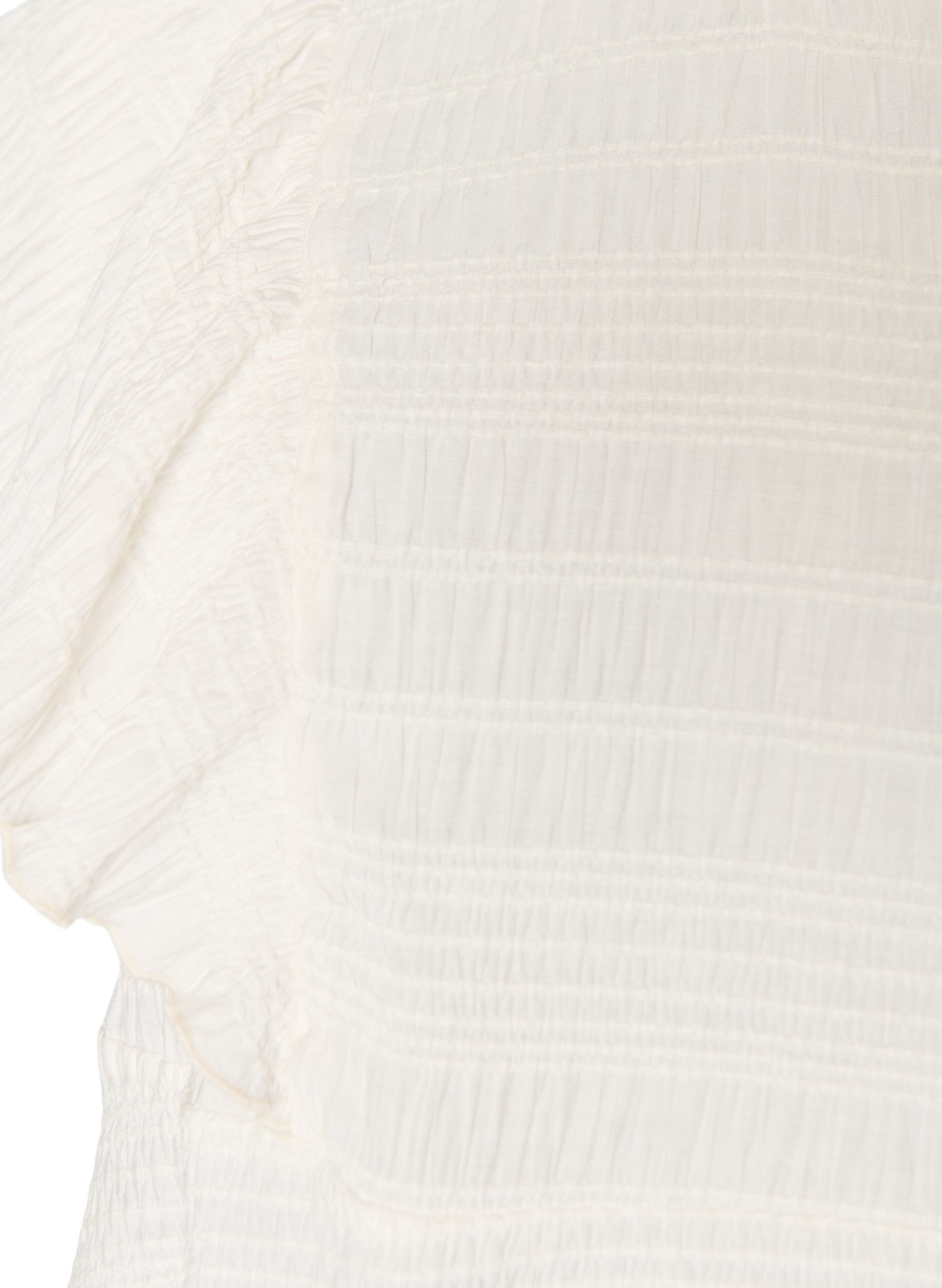ZizziBlouse met smockstructuur en ruchesmouwen, Vanille, Packshot image number 2