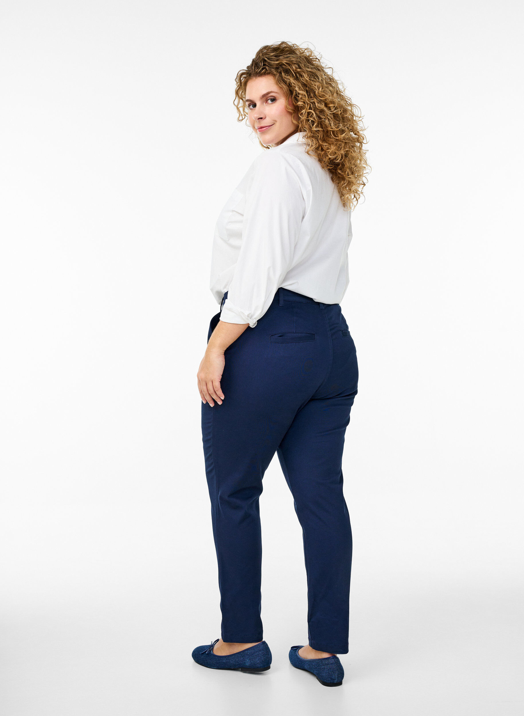 Zizzi Chinos en coton, Bleu, Model image number 1