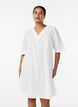 Robe mi-longue en coton avec broderie et col en V, Blanc, Model image number 0